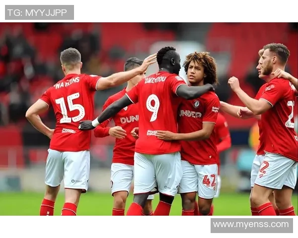 阿德莱德联主场迎战西悉尼漫步者期待精彩对决与激烈竞争 阿德莱德联主场迎战西悉尼漫步者期待精彩对决与激烈竞争